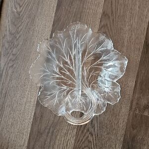 Indiana Glass Transparent Leaf Design Bowl